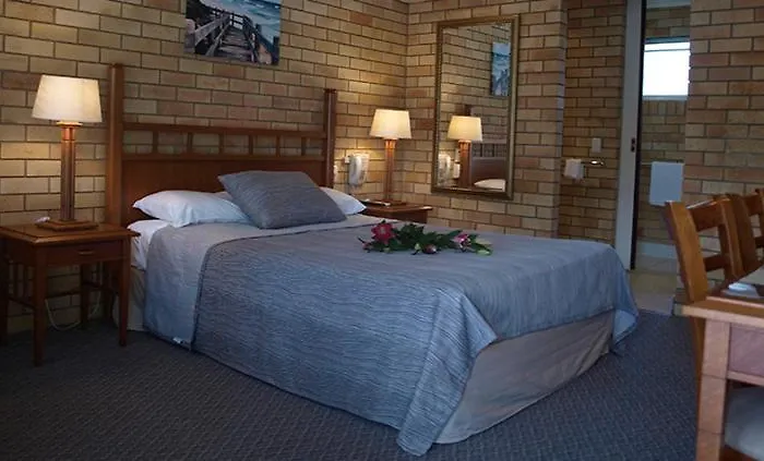 Pacific Paradise Airport Motel