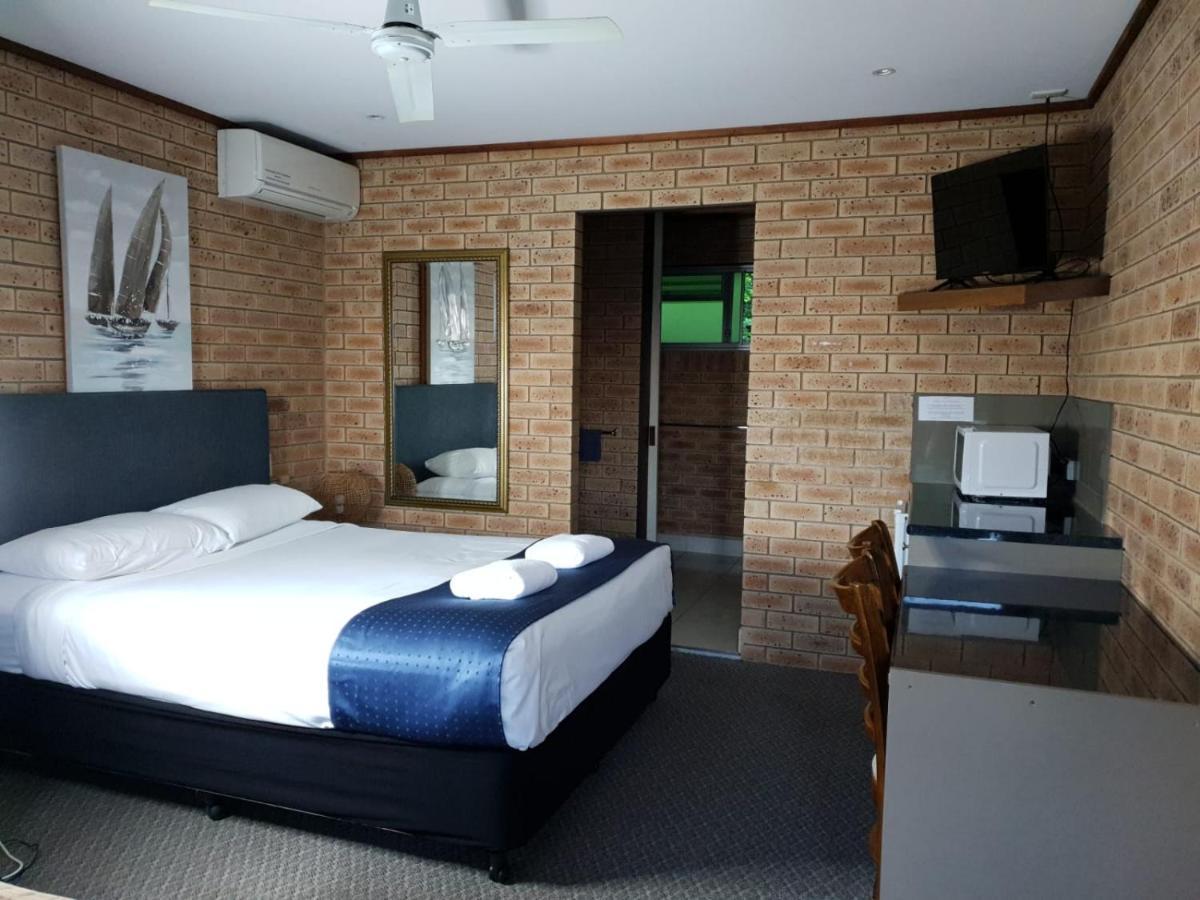 Airport 3* Pacific Paradise